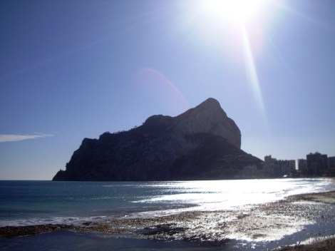 Calpe en Familia. Cuatro a bordo de Turismo Familiar
