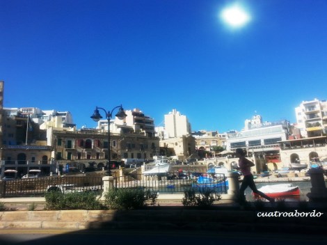 Malta con niños. Cuatroabordo